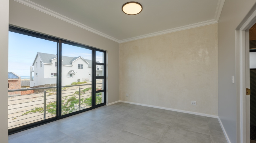 3 Bedroom Property for Sale in Suiderstrand Western Cape